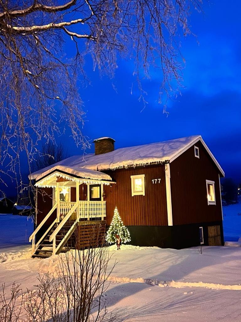 Super Cosy Cottage In Heart Of Dalarna Vastra Fors Eksteriør billede